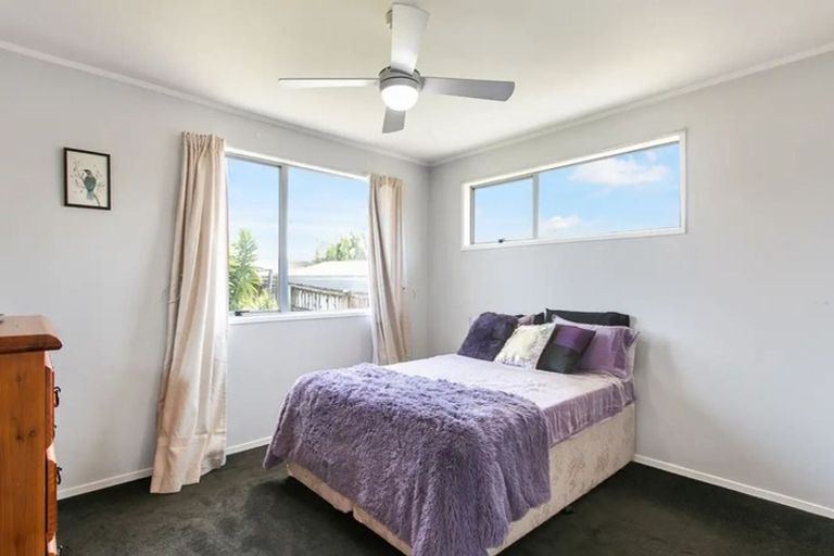 Photo of property in 19 Benton Place, Manurewa, Auckland, 2102