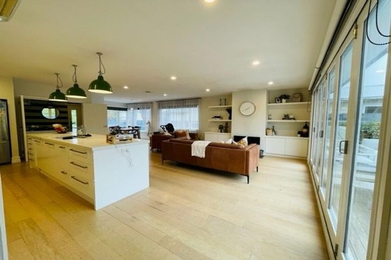 Photo of property in 82 Westholme Street, Strowan, Christchurch, 8052