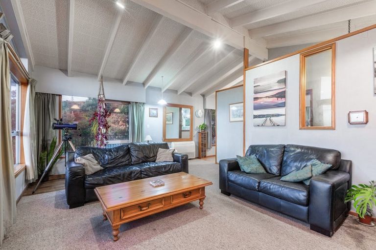 Photo of property in 22c Kahu Road, Paremata, Porirua, 5024