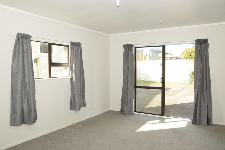 Photo of property in 8 Nogat Avenue, Papatoetoe, Auckland, 2024