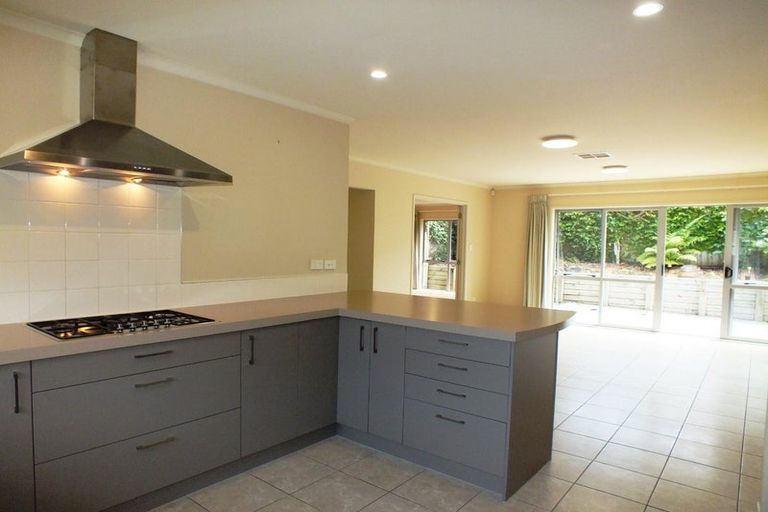 Photo of property in 29 Seamount Drive, Red Beach, 0932