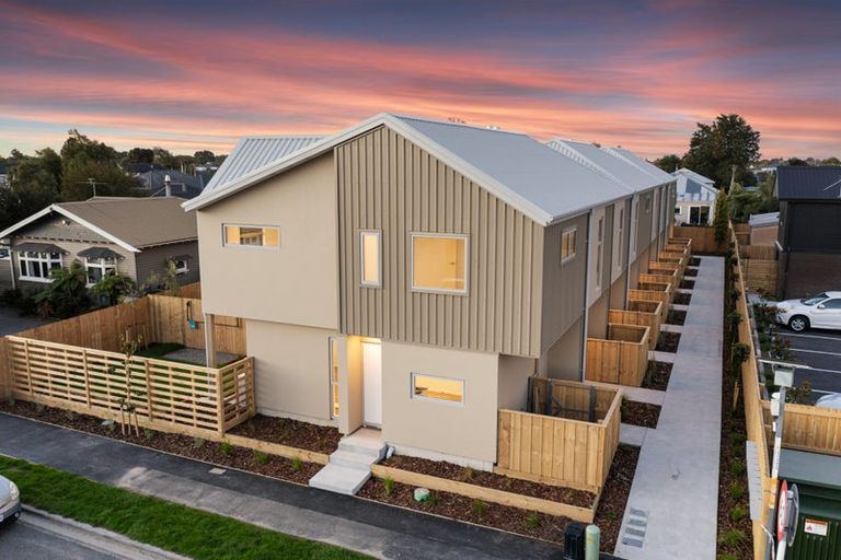 Photo of property in 2/79 Harrow Street, Phillipstown, Christchurch, 8011