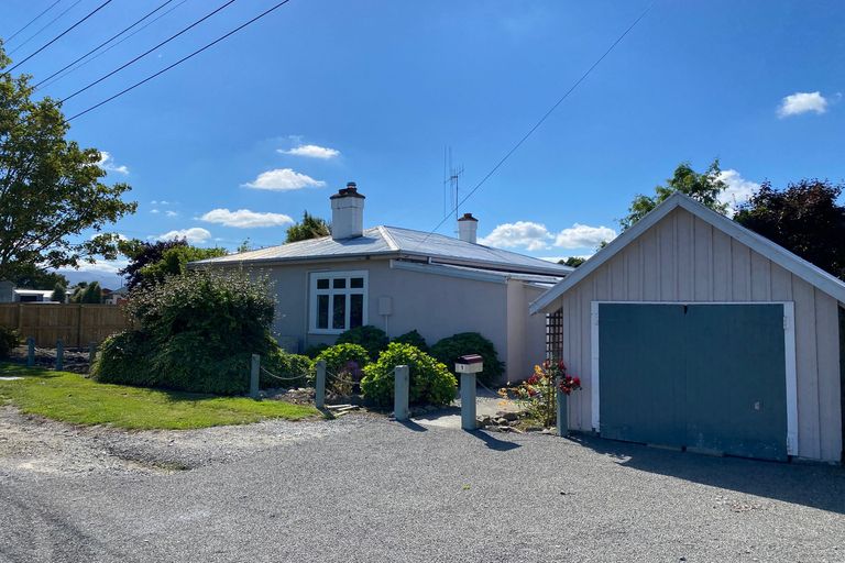 Photo of property in 1 Argyll Street, Fairlie, 7925