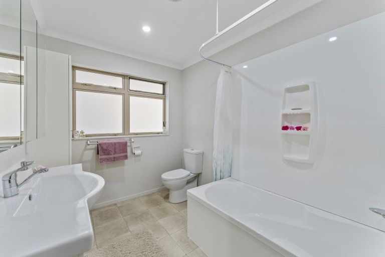 Photo of property in 6 Norfolk Place, Stoke, Nelson, 7011