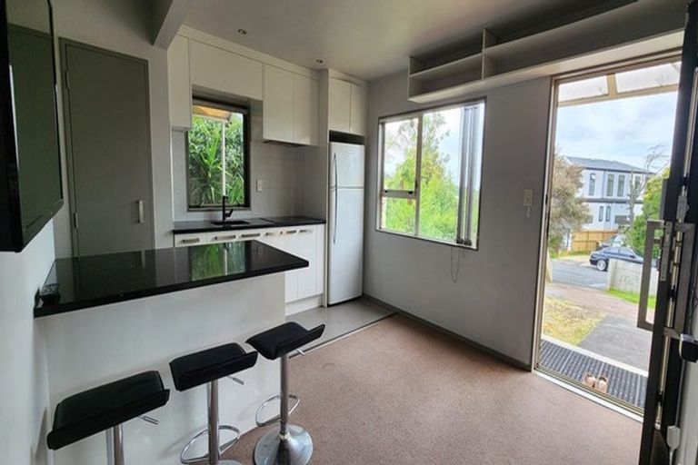 Photo of property in 14 Bruce Road, Glenfield, Auckland, 0629