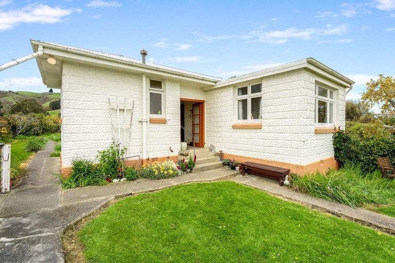 Photo of property in 37 Castleton Street, Allanton, Mosgiel, 9092