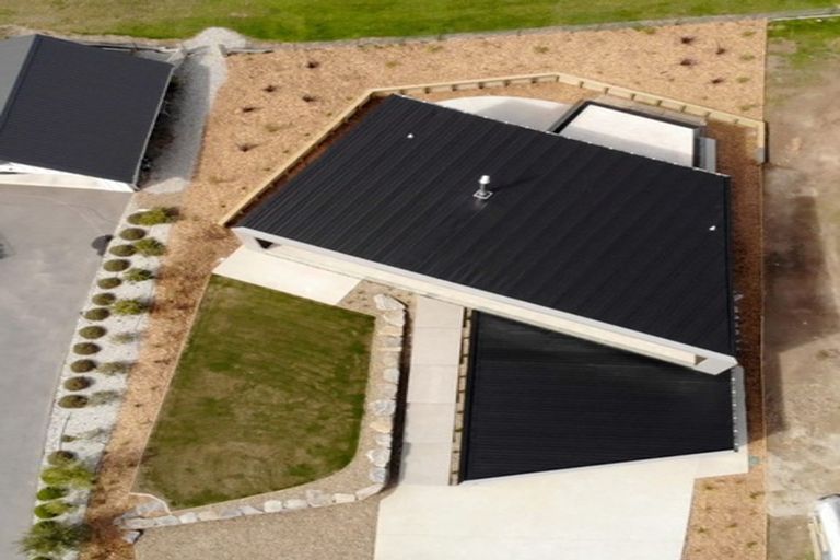 Photo of property in 58 Forest Heights, Wanaka, 9305