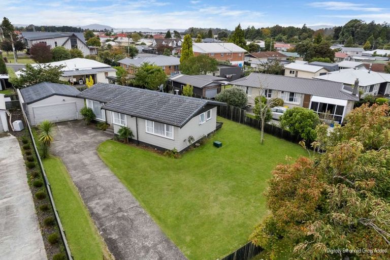 Photo of property in 8 Compton Street, Fenton Park, Rotorua, 3010