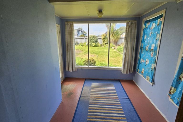 Photo of property in 24 Dorset Avenue, Westown, New Plymouth, 4310