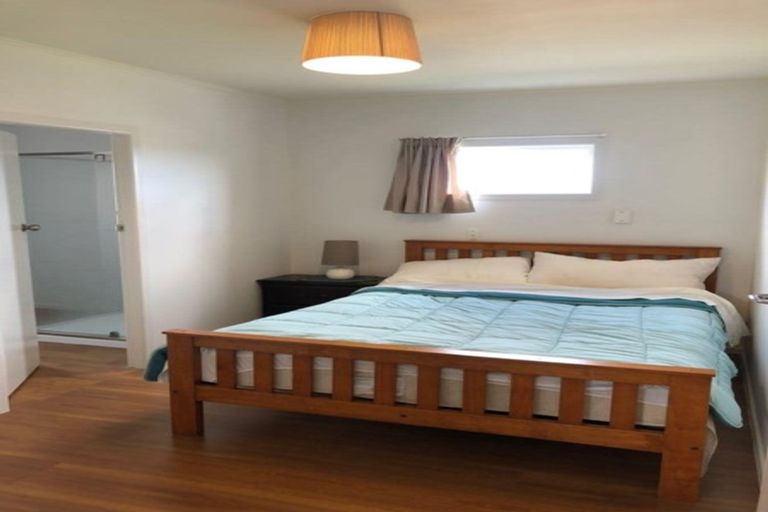 Photo of property in 29 View Road, Henderson, Auckland, 0612