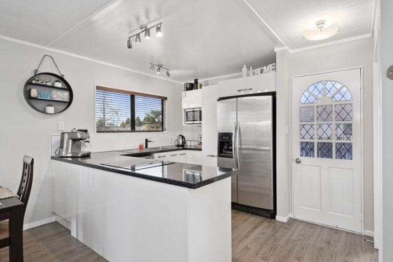 Photo of property in 17 Bayview Street, Te Puke, 3119