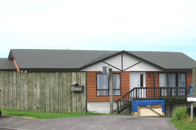 Photo of property in 7 Miriam Corban Heights, Henderson, Auckland, 0612