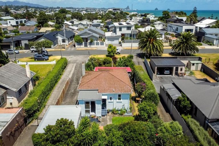Photo of property in 17 Record Street, Fitzroy, New Plymouth, 4312