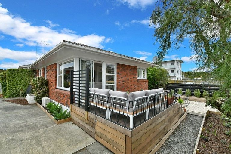 Photo of property in 4/766 Beach Road, Browns Bay, Auckland, 0630