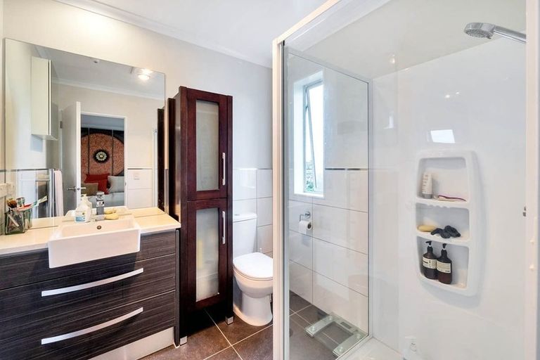 Photo of property in 68d Tihi Street, Stonefields, Auckland, 1072