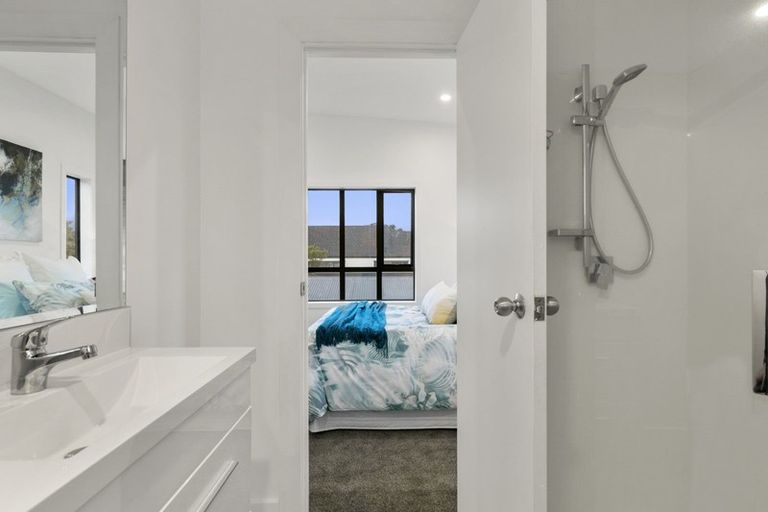 Photo of property in 8 Euston Road, Sandringham, Auckland, 1025