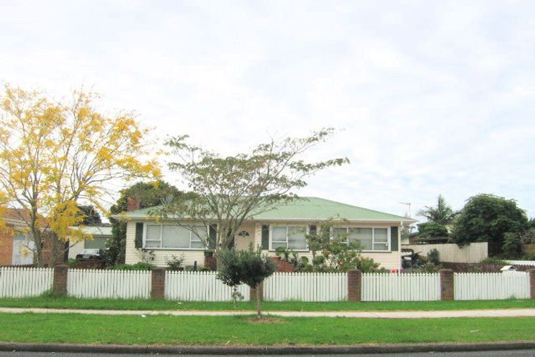 Photo of property in 9 Omana Road, Papatoetoe, Auckland, 2025