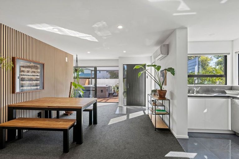 Photo of property in 5 Shingle Lane, Sydenham, Christchurch, 8023