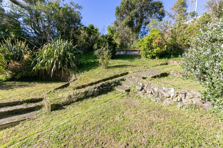 Photo of property in 20 Tremewan Street, Tawa, Wellington, 5028