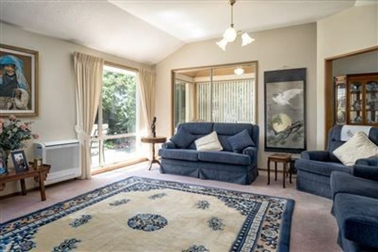 Photo of property in 3 Wiltshire Mews, Avonhead, Christchurch, 8042