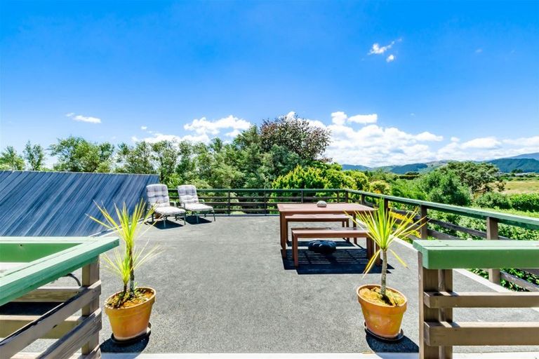 Photo of property in 20 Pohutukawa Crescent, Raumati Beach, Paraparaumu, 5032