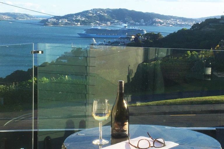 Photo of property in 32 Lohia Street, Khandallah, Wellington, 6035