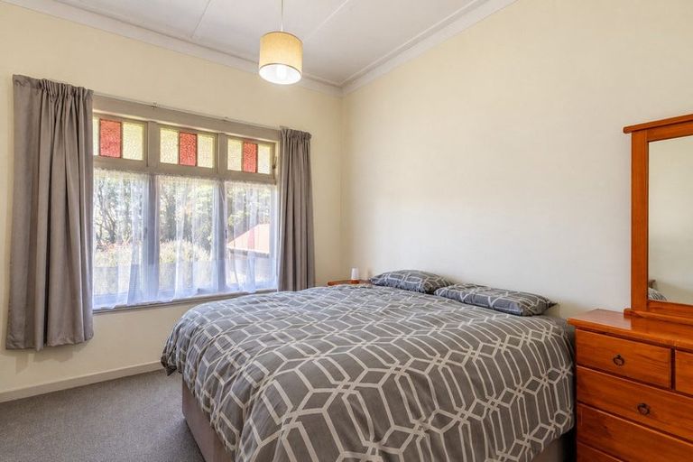 Photo of property in 69 Gladstone Street, Hawera, 4610