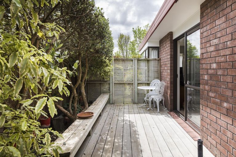 Photo of property in 8 Colorado Crescent, Milson, Palmerston North, 4414