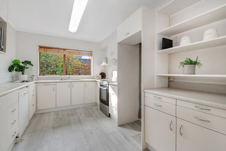 Photo of property in 89c Centreway Road, Orewa, 0931