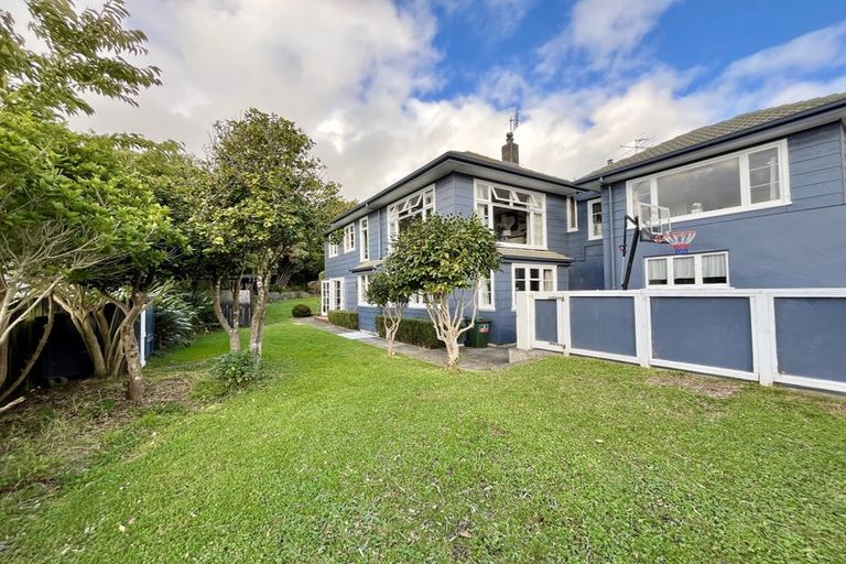 Photo of property in 14 Cecil Road, Tawa, Wellington, 5028