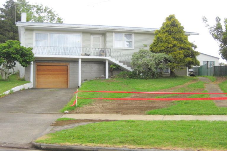 Photo of property in 28 Churchill Street, Pukekohe, 2120