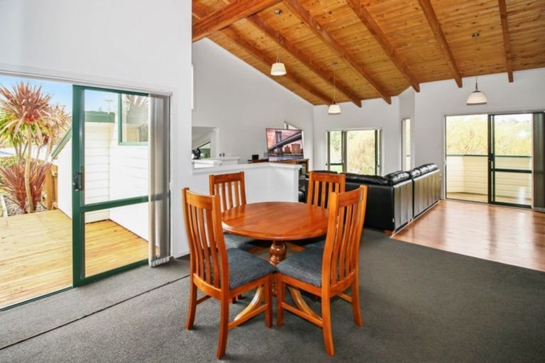 Photo of property in 66 Arundel Crescent, Westown, New Plymouth, 4310