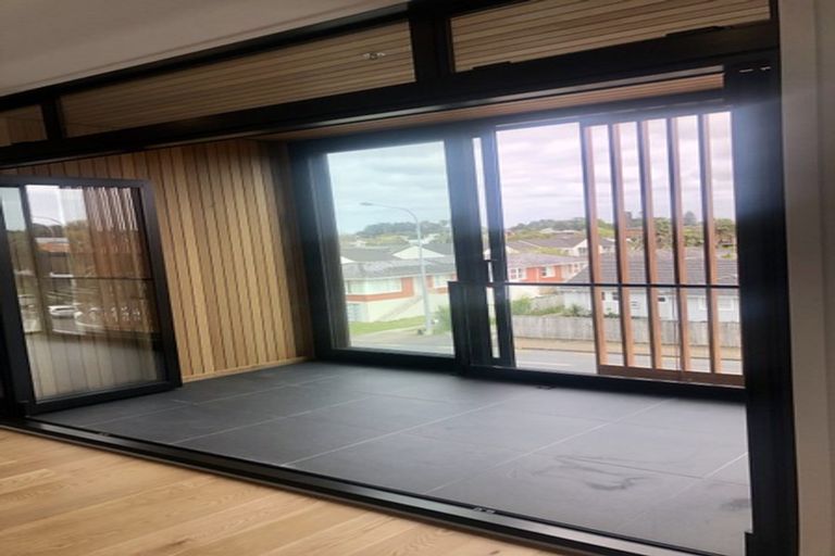 Photo of property in Frank Sargeson Apts, 202/74 Anzac Street, Takapuna, Auckland, 0622