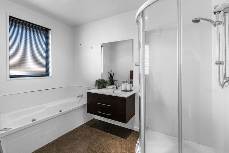 Photo of property in 24 Welsh Road, Winton, 9720