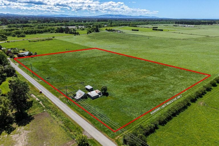 Photo of property in 192 Smarts Road, Rangiora, 7473
