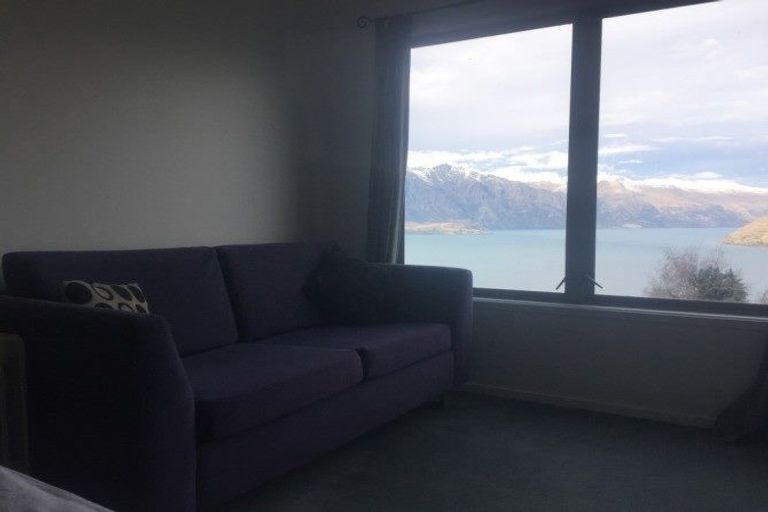 Photo of property in 52 Greenstone Place, Fernhill, Queenstown, 9300