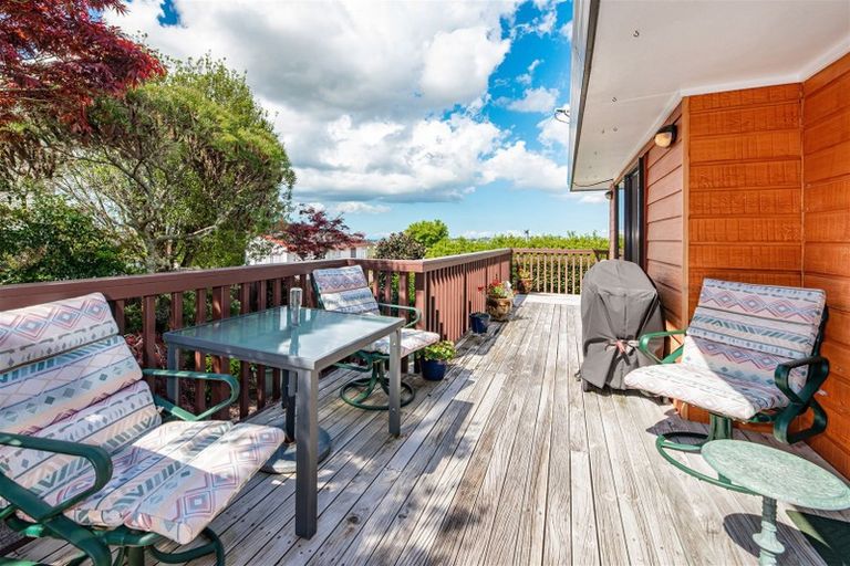Photo of property in 59 Rhinevale Close, Henderson, Auckland, 0612