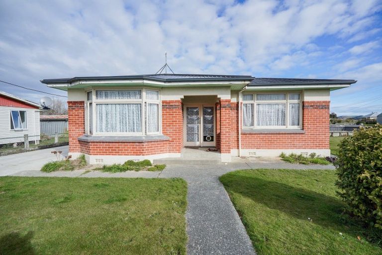 Photo of property in 89 Half Mile Road, Tuatapere, 9620