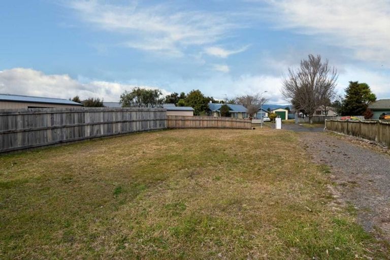 Photo of property in 5a Hinenamu Grove, Turangi, 3334