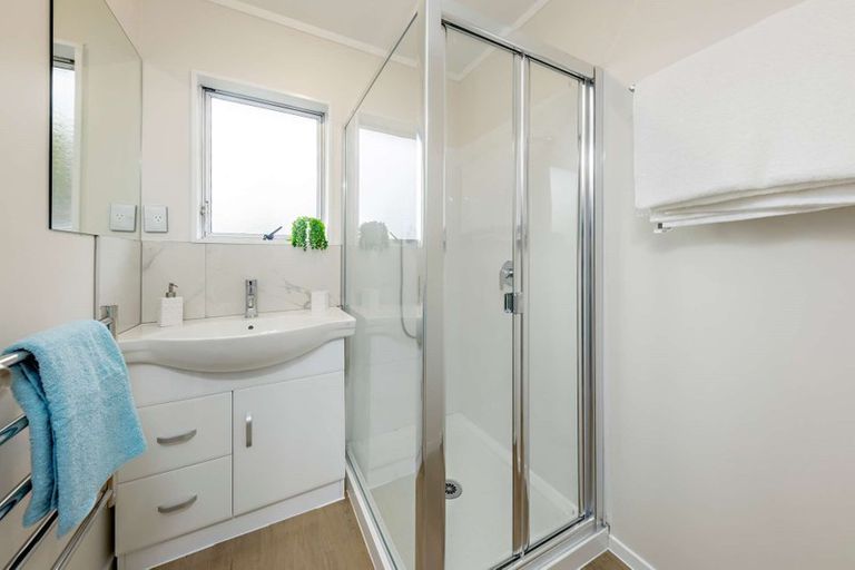 Photo of property in 4 Kepler Place, Clover Park, Auckland, 2019