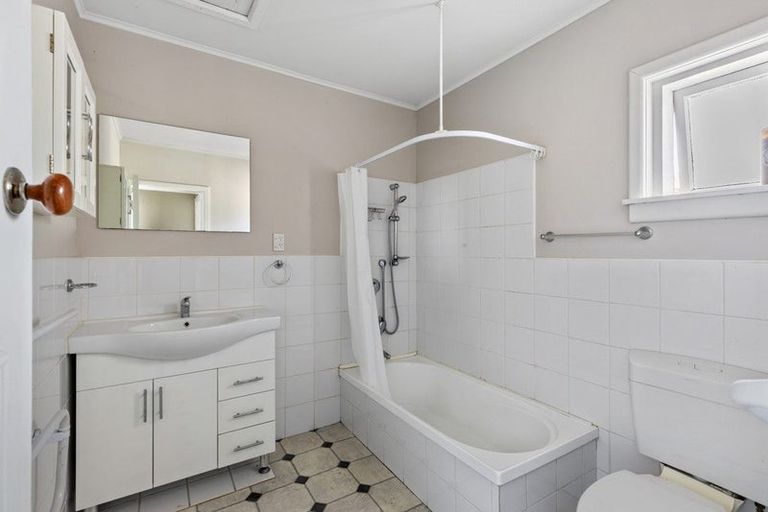 Photo of property in 325 Hills Road, Mairehau, Christchurch, 8013