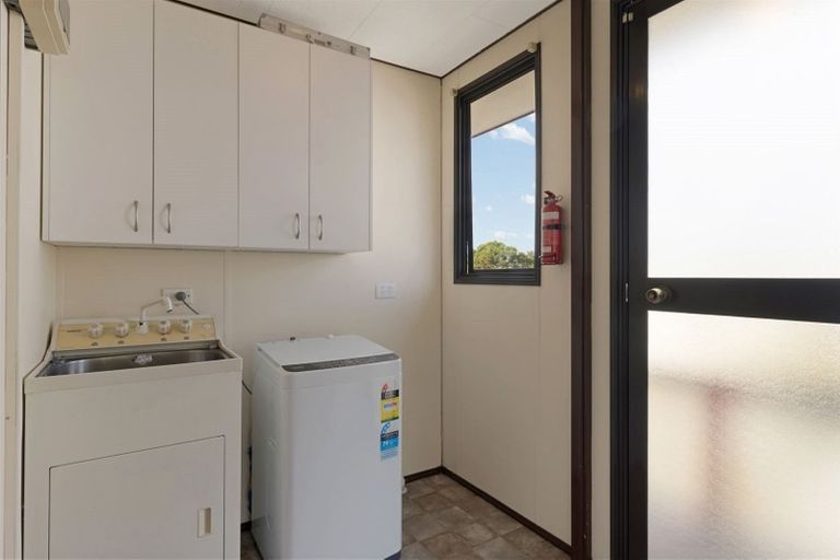 Photo of property in 34a Riserra Drive, Ranui, Auckland, 0612