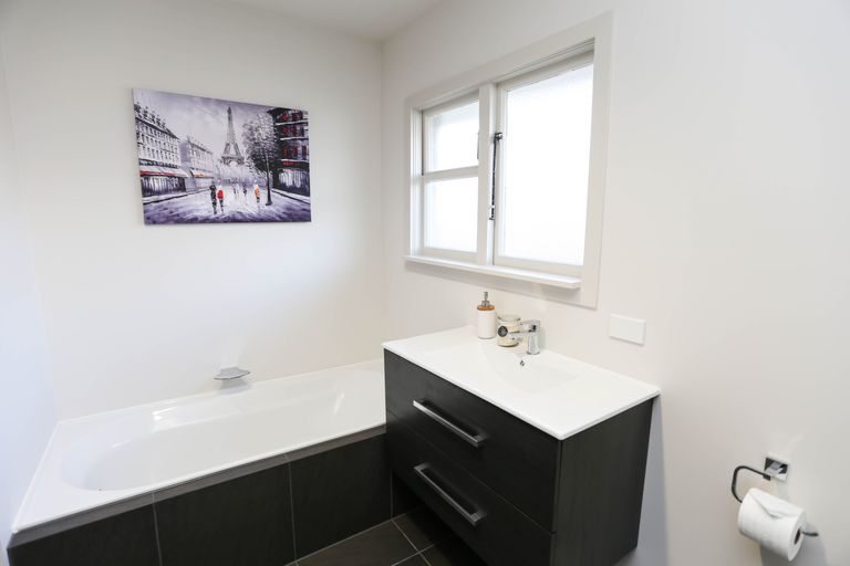 Photo of property in 4 Cromer Place, New Brighton, Christchurch, 8062