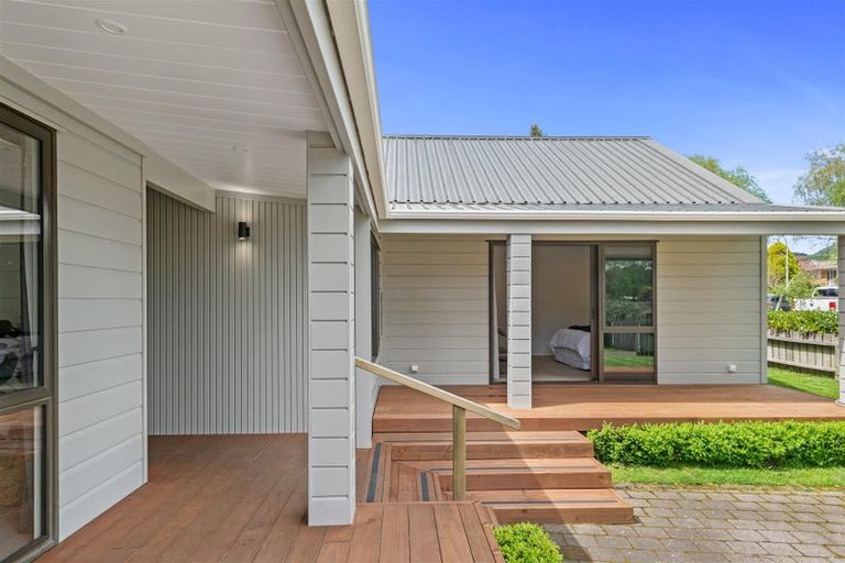 Photo of property in 12 Waitawa Place, Lynmore, Rotorua, 3010