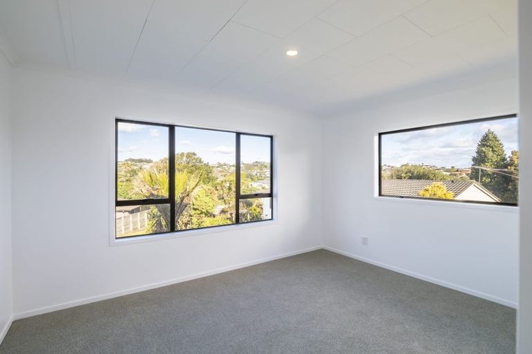 Photo of property in 99 Rosario Crescent, Red Beach, 0932