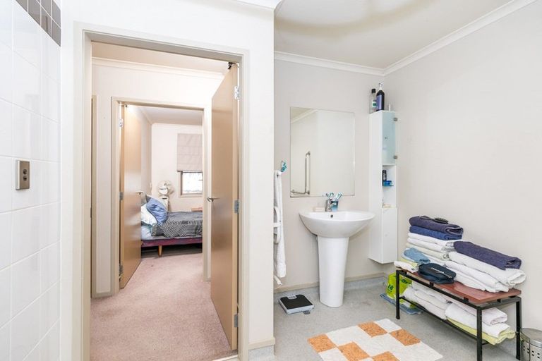 Photo of property in 15b Paterson Street, Frankton, Hamilton, 3204