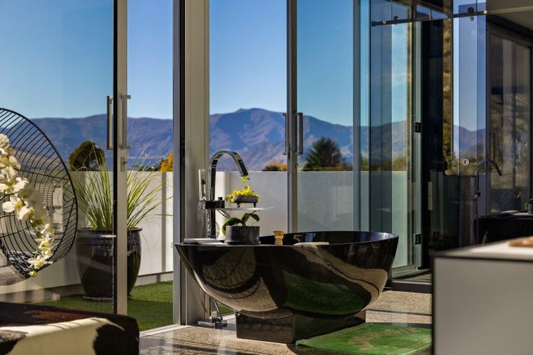 Photo of property in 292 Peninsula Road, Kawarau Falls, Queenstown, 9300