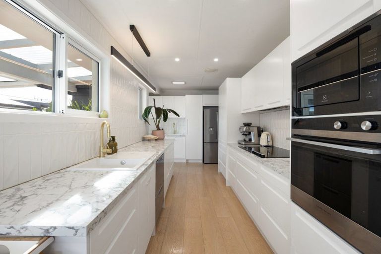 Photo of property in 67 Mears Road, St Andrews, Hamilton, 3200