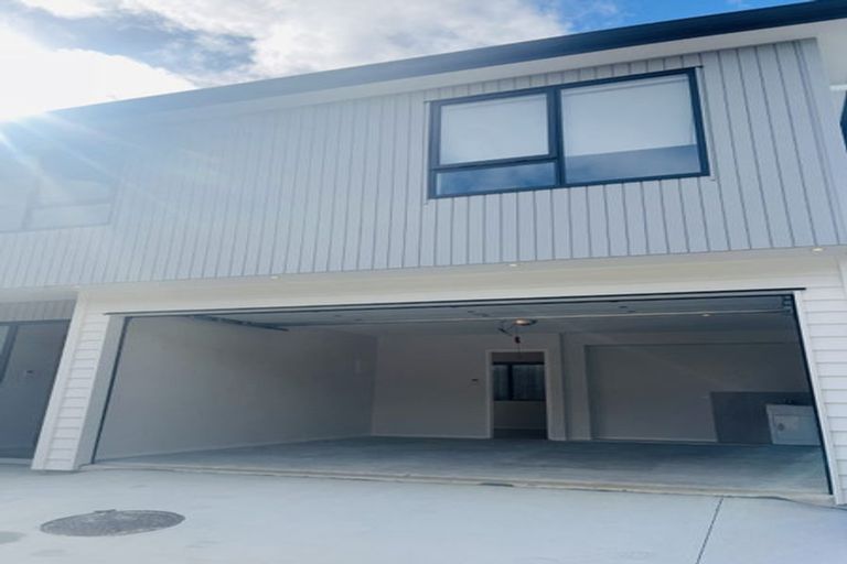 Photo of property in 7a Hinau Street, New Lynn, Auckland, 0600