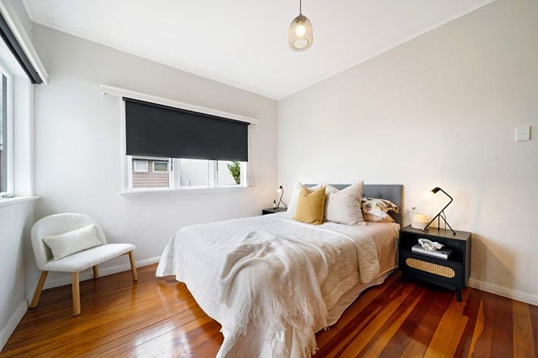 Photo of property in 4149 Great North Road, Glen Eden, Auckland, 0602